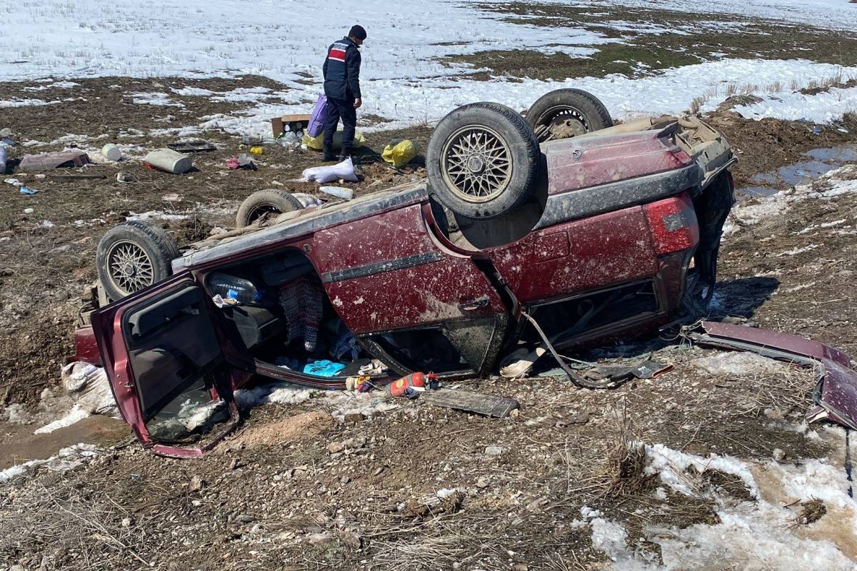 Afyonkarahisar'da trafik kazası: 1 ölü, 1 yaralı