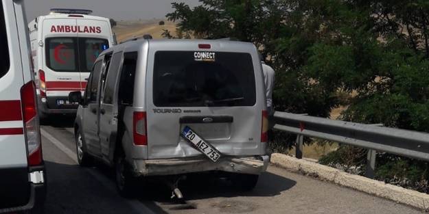 Afyonkarahisar'da trafik kazası: Yaralılar var