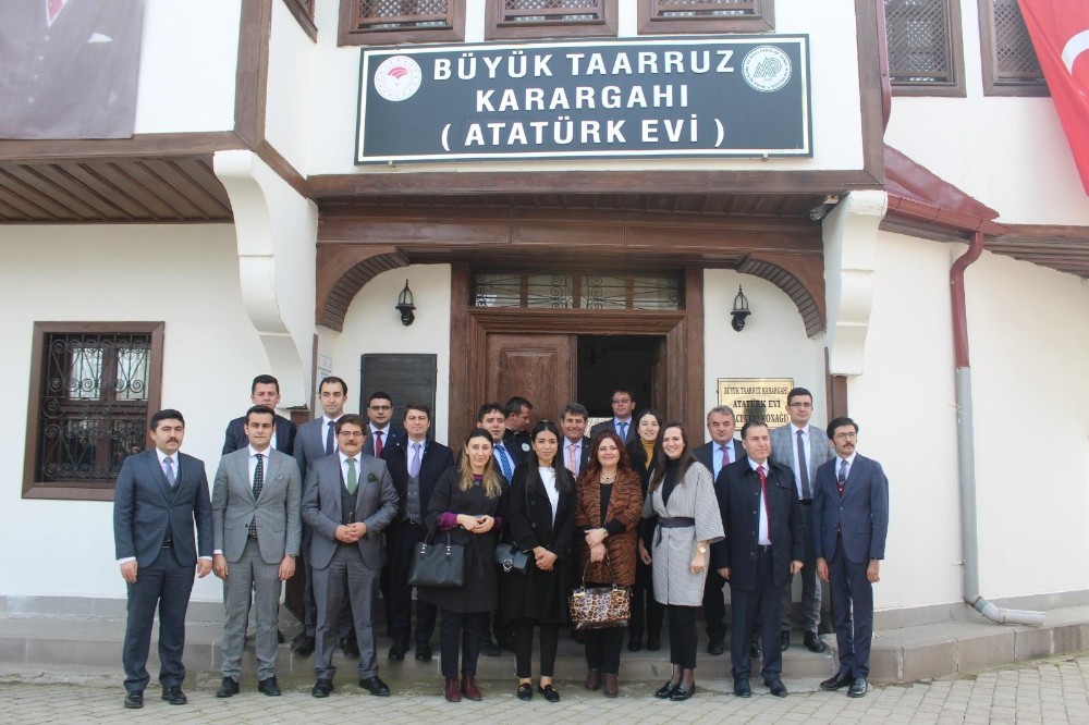 Afyonkarahisar’ın ilçe kaymakamlarından Büyük Taarruzun kazanıldığı topraklara ziyaret 