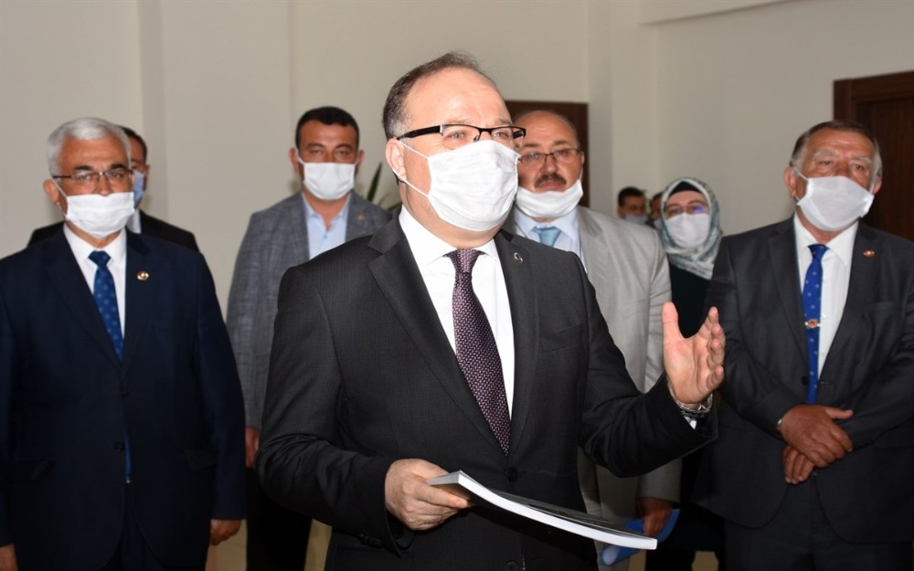 Afyonkarahisar’ın tarihi taş köprüleri kitaplaştırıldı 