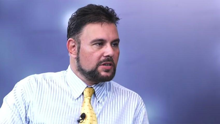 Ağababaları tak diye emrediyor, Murat Muratoğlu şak diye yapıyor! Sende hiç utanma yok mu be adam?