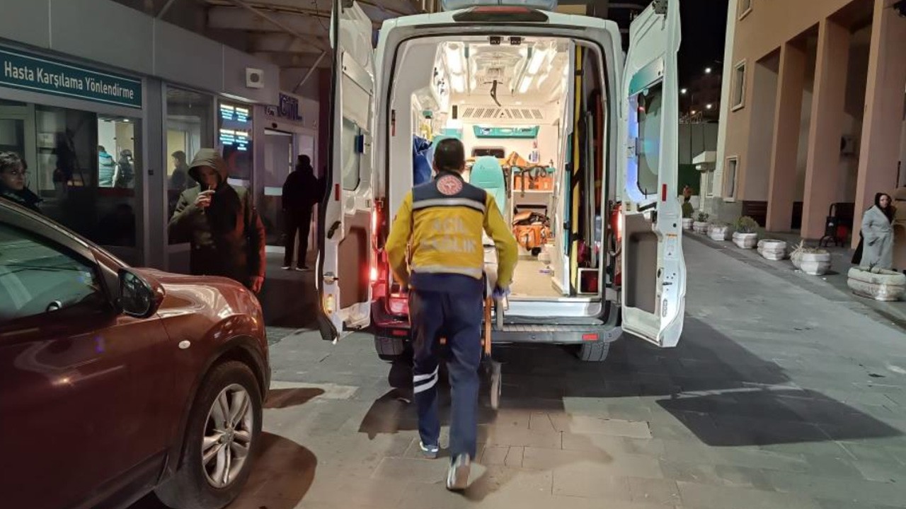 Ağabey, kardeş arasında kavga! Bir yaralı