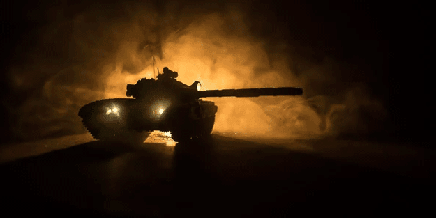 Ağır çatışmalar yaşanıyor! Başkente 350 kilometre kala OHAL ilan ettiler