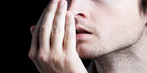 Ağız kokusu hastalık habercisi olabilir