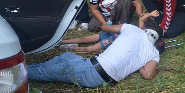 Ağlatan kare... Ambulansta bile kızından ayrılmadı