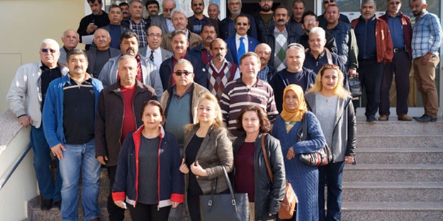 Ağlaya ağlaya MHP'den istifa etti