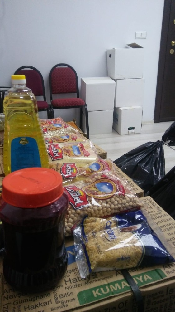 Ağrı Barikat04 Taraftar Derneği 286 aileye yardım ulaştırdı 
