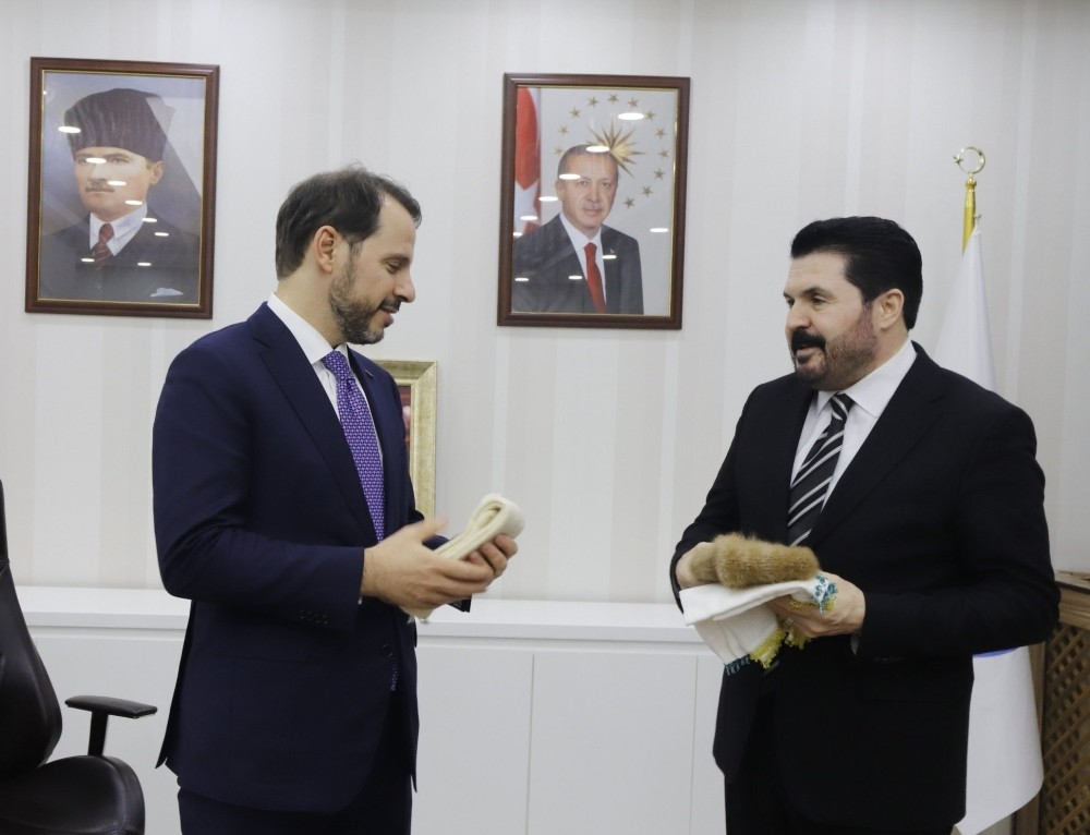 Ağrı Belediye Başkanı Sayan’dan Bakan Albayrak’a destek mesajı 