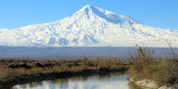 Ağrı Dağı 'beyaz gelinliğini' giydi