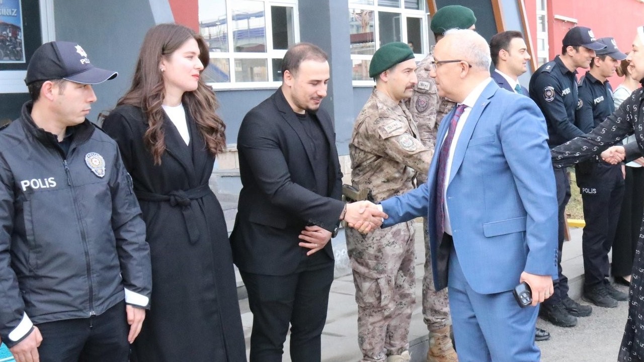 Ağrı Emniyetinde bayramlaşma programı! Müdür İpar personelle bir araya geldi