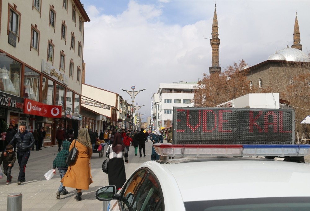 Ağrı İl Emniyet Müdürlüğünden korona virüse yönelik bilgilendirme çalışmaları 