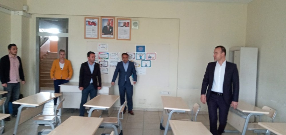 Ağrı Milli Eğitim Müdürü Tekin sınav merkezlerini denetledi 