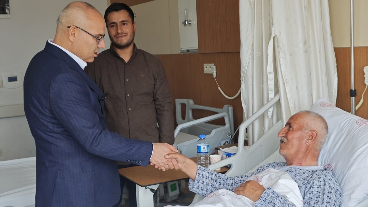 Ağrı Valisi Koç bayram ziyaretlerini gerçekleştirdi