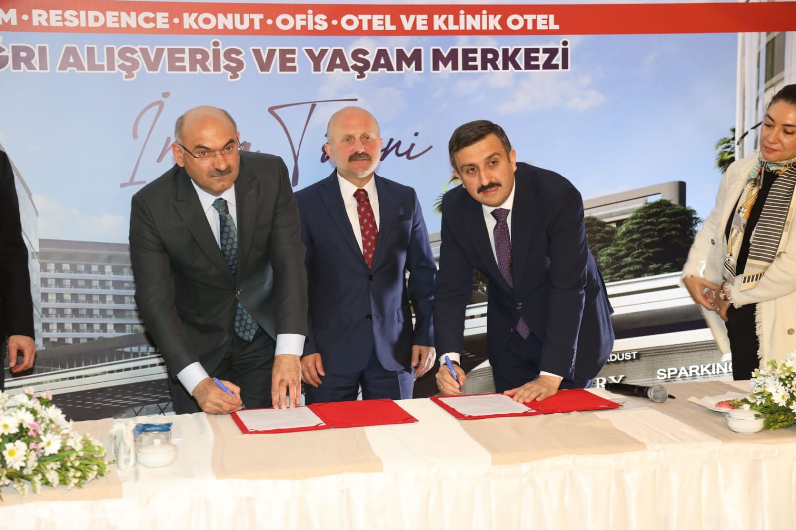 Ağrı ve bölgenin ilk karma konseptli dev projesi için imzalar atıldı