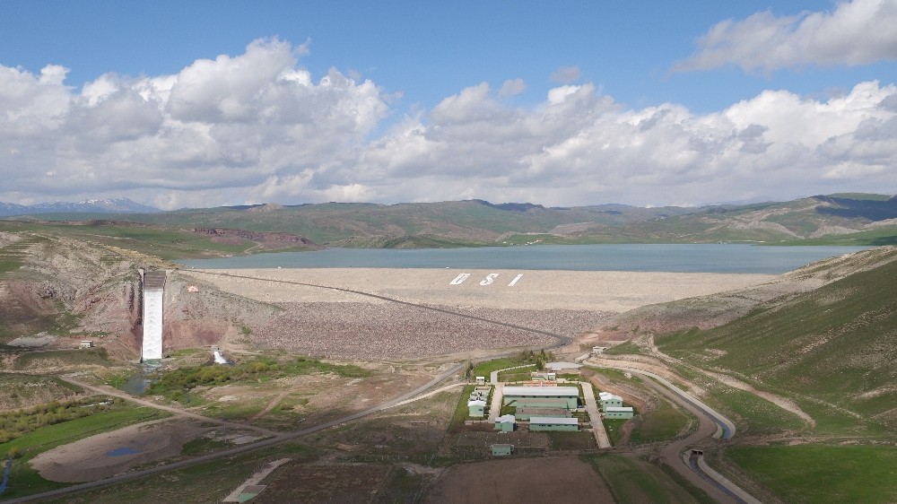 Ağrı Yazıcı sulaması derivasyon tüneli inşaatında sona gelindi 