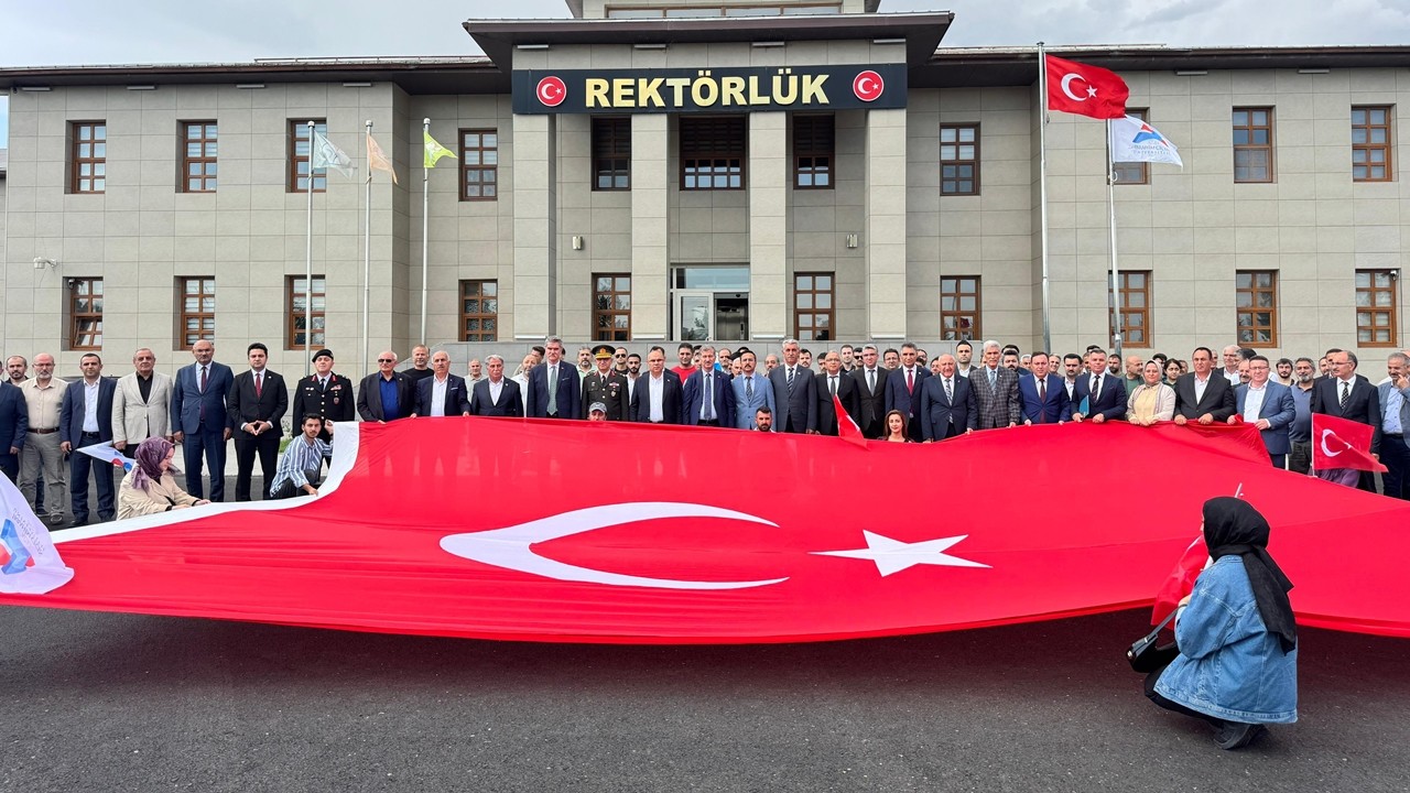 Ağrı’da 15 Temmuz anısına vesayet konferansı düzenlendi