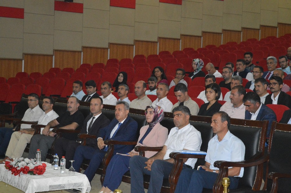 Ağrı’da 2019-2020 eğitim öğretim yılı bilgilendirme toplantısı 