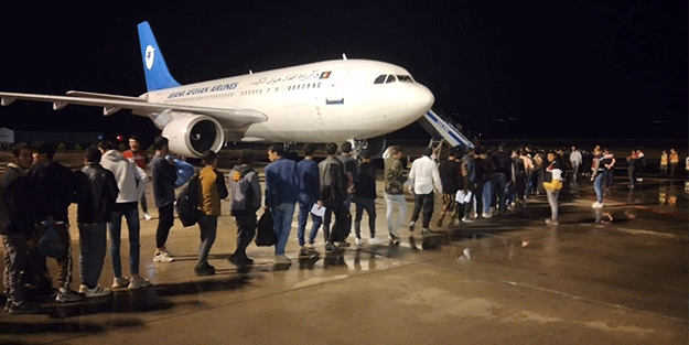 Ağrı'da 229 Afgan göçmen ülkelerine gönderildi