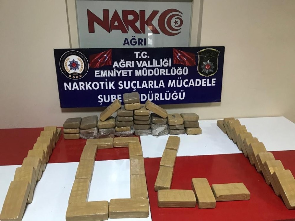 Ağrı’da 35 kilogram eroin ele geçirildi 