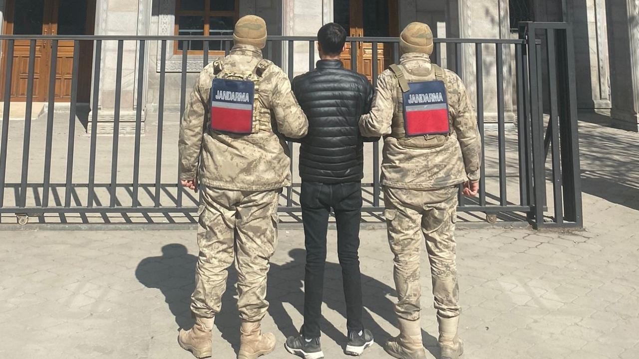 Ağrı’da aranan 3 firari yakayı ele verdi