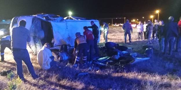 Ağrı'da feci kaza: Ölüler ve yaralılar var