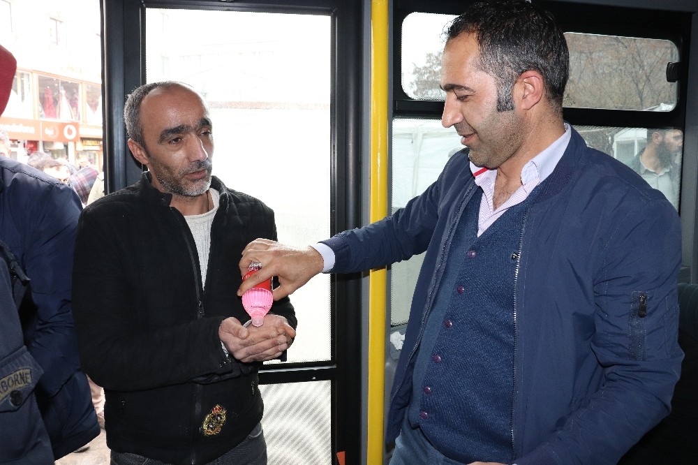 Ağrı’da halk otobüslerinde korona virüsü önlemleri 