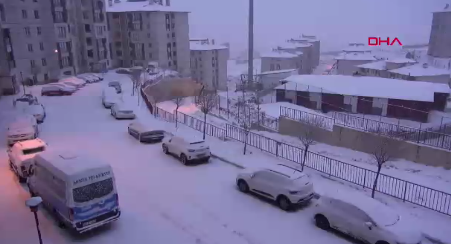 Ağrı’da kar bereketi!