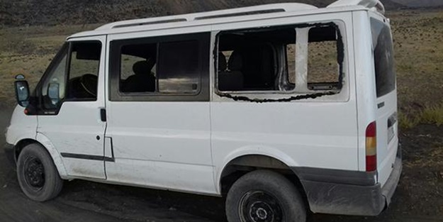 Ağrı'da minibüse alçak saldırı!