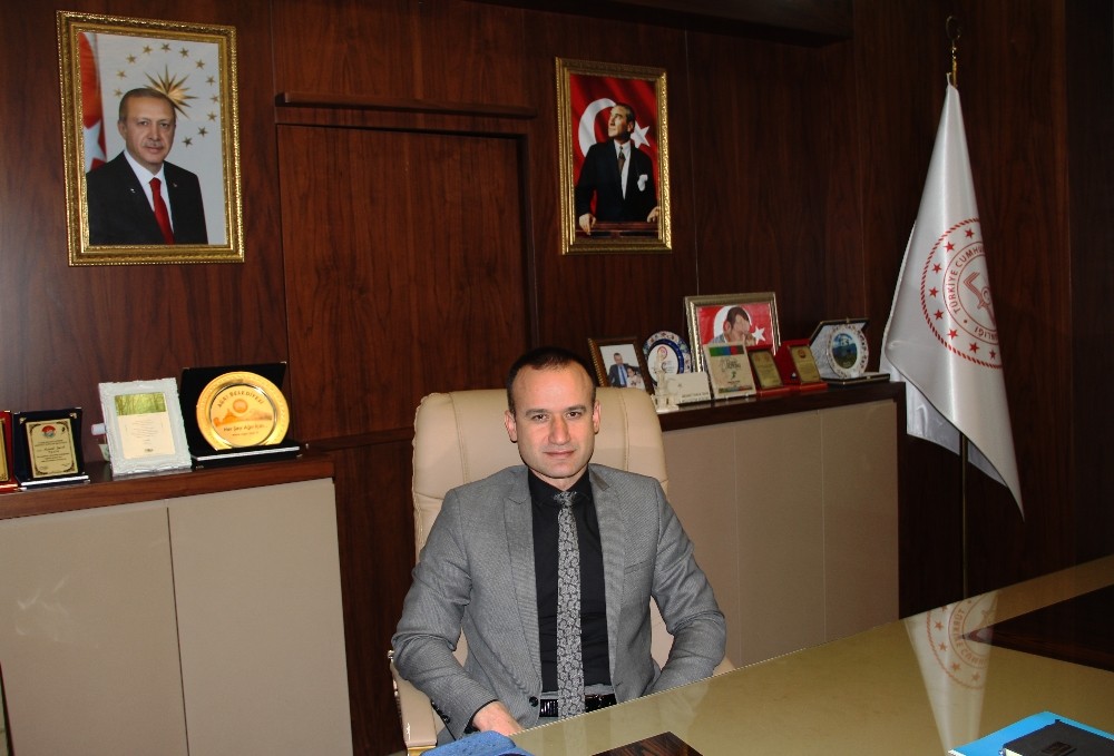 Ağrı’da öğrencilere 