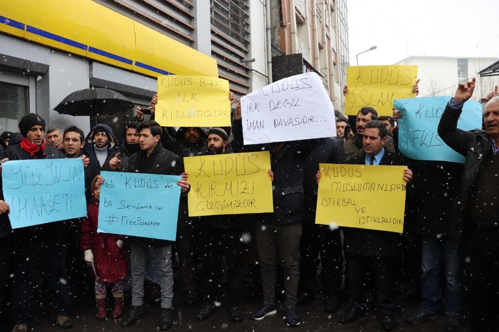 Ağrı’da STK’lar ABD ve İsrail’e tepki gösterdi 