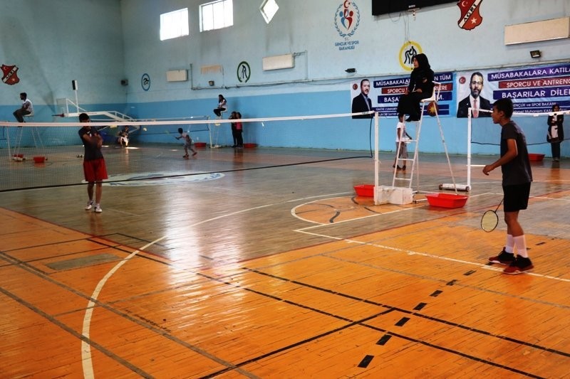 Ağrı’da Zafer Bayramı Badminton Turnuvası düzenlendi 