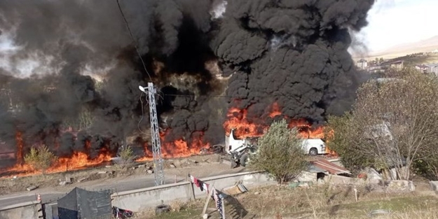 Ağrı'daki kazada ölenlerin cenazeleri ailelerine teslim edildi