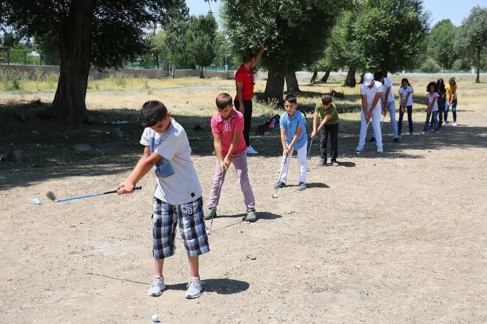 Ağrılı Golfçülerden büyük başarı 