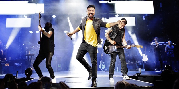 Ağustos’ta fizy müzik listelerinin galibi Tarkan oldu