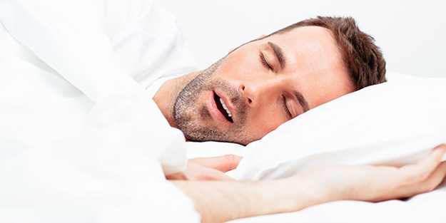 Ağzı açık uyumanın nedenleri nelerdir?