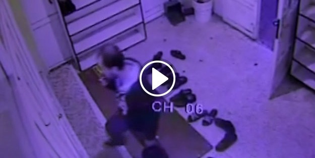 Ağzında sigarayla camiye girip...