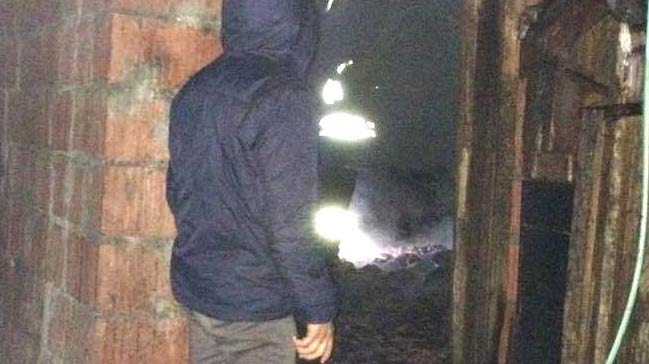 Ahırda yakılan soba 6 büyükbaşı telef etti