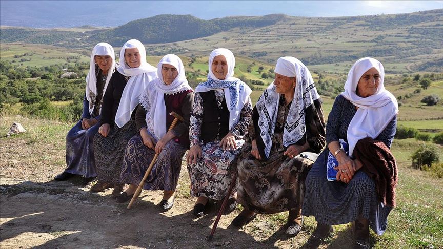 Ahıskalı Türkler 75 yıl önce bugün vatansızlığa sürgüne gönderildi