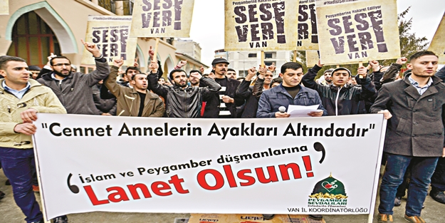 Ahlaksız karikatüre tepki