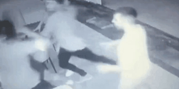 Ahlaksız rapçiler skandallara doymuyor! Ati242’nin rezilliği büyük tepki çekti