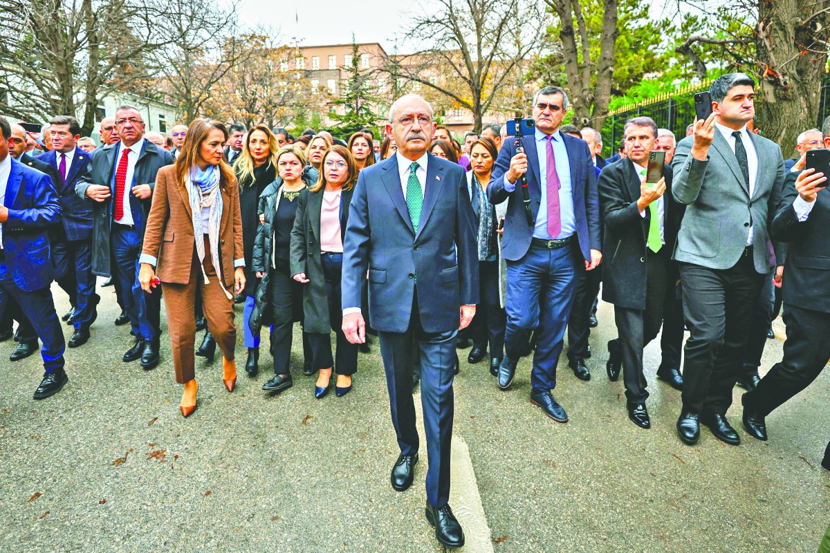 Ahlâksız yürüyüş!