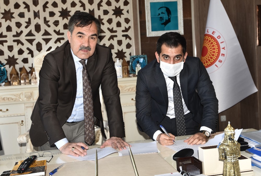 Ahlat, doğalgaza kavuşuyor 