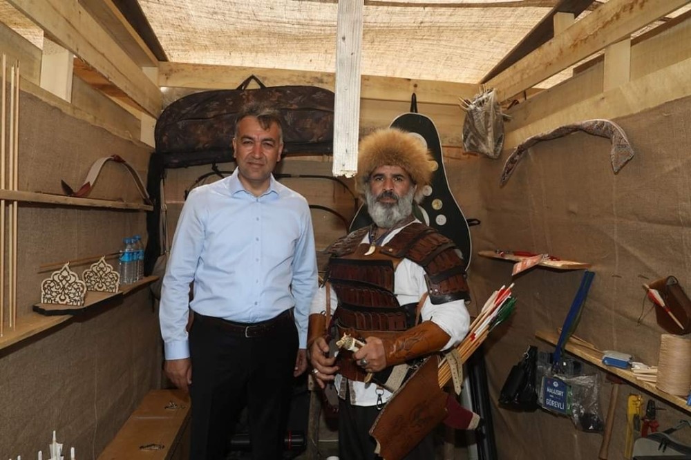 Ahlat Şenlikleri 2. Gününde Coşkuyla Devam Etti 
