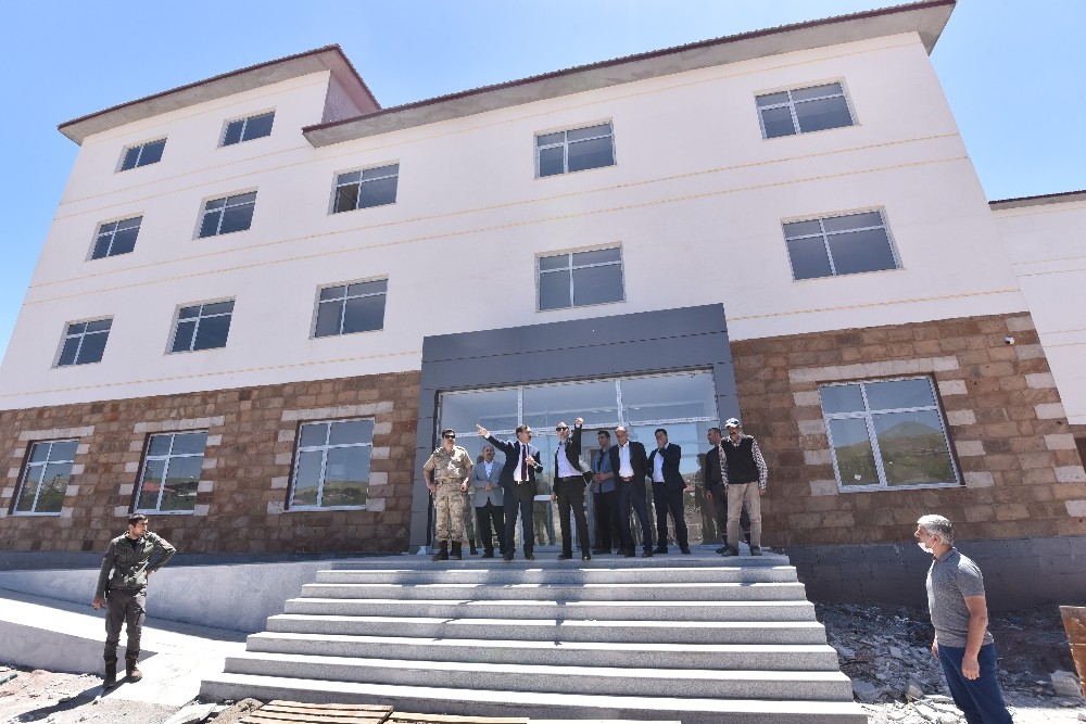 Ahlat’a 220 yataklı gençlik kampı 