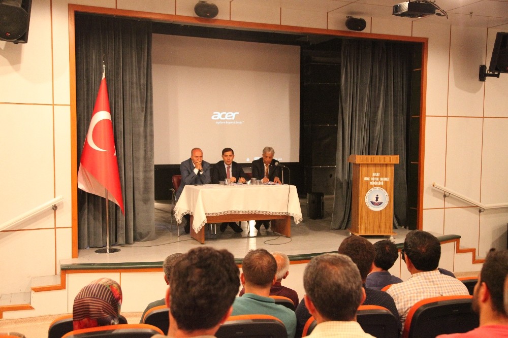 Ahlat’ta “Eğitim Kurumu Müdürleri Kurulu” toplantısı 