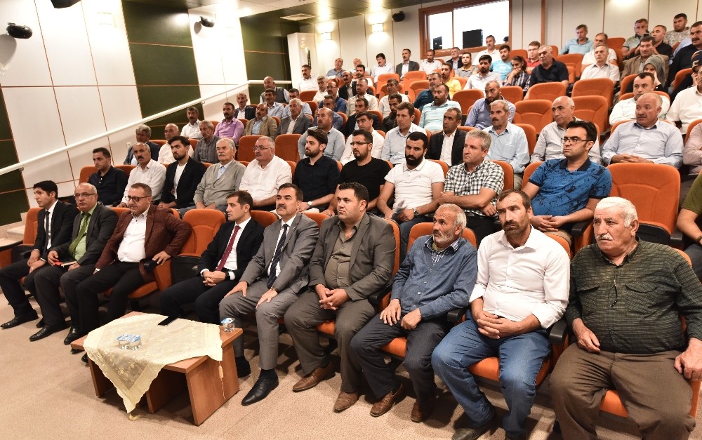 Ahlat’ta kırsal kalkınma yatırımlarının desteklenmesi toplantısı 