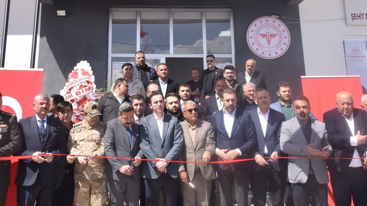 Ahlat'ta Şehit Mesut Ardıç Aile Sağlığı Merkezi hizmete açıldı