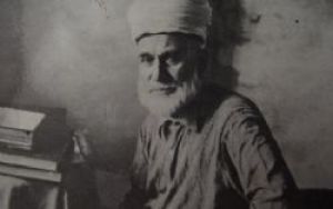 Ahmed Davudoğlu Hoca’yı rahmetle yâd ediyoruz