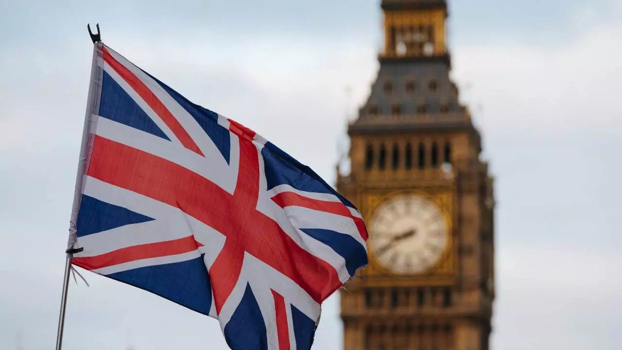 El Şara çağrı yapmıştı! İngiltere, Suriye'ye yaptırımları kaldırdı