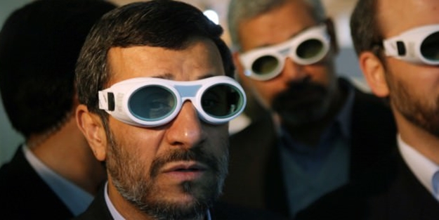 Ahmedinejad'dan şaşırtan 'sosyal medya' hamlesi